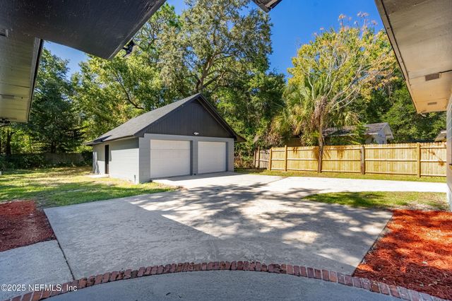 2944 CORKWOOD Road W, Jacksonville, FL 32277