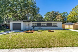 2944 CORKWOOD Road W, Jacksonville, FL 32277