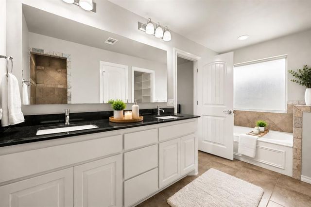 4908 Wister Lane, Edmond, OK 73025