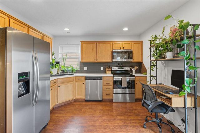 2389 AVENUE M WAY, Council Bluffs, IA 51501