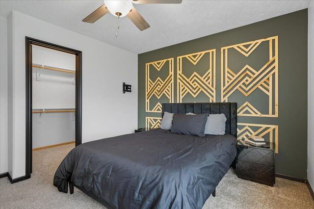 2389 AVENUE M WAY, Council Bluffs, IA 51501