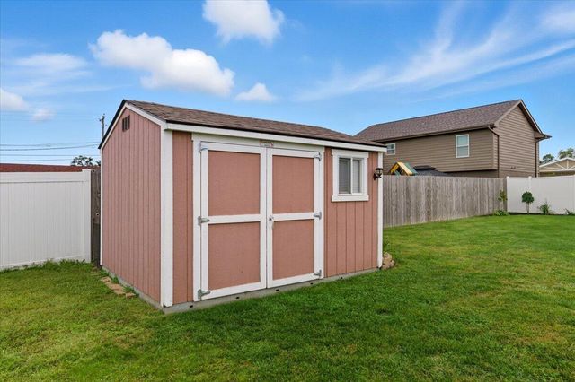 2389 AVENUE M WAY, Council Bluffs, IA 51501