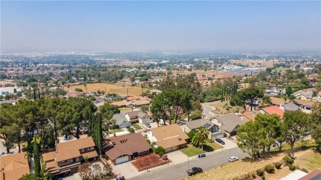 3695 Holly Vista Drive, Highland, CA 92346