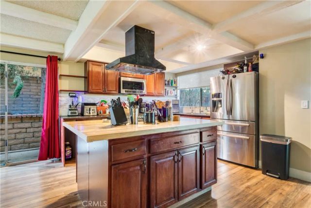 3695 Holly Vista Drive, Highland, CA 92346