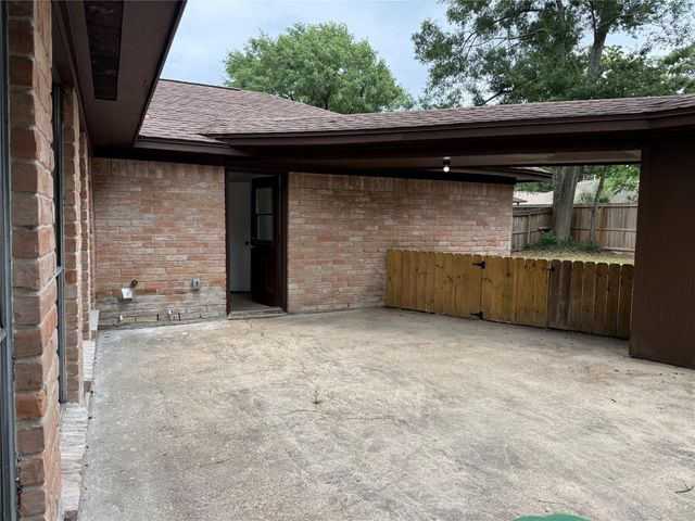 3206 Cascade Creek Drive, Houston, TX 77339