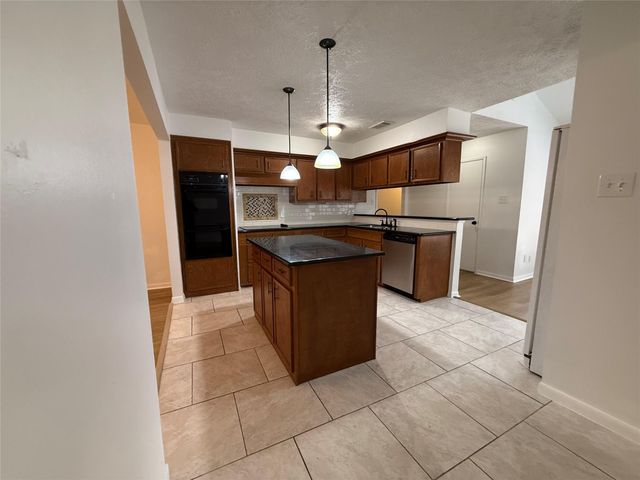 3206 Cascade Creek Drive, Houston, TX 77339