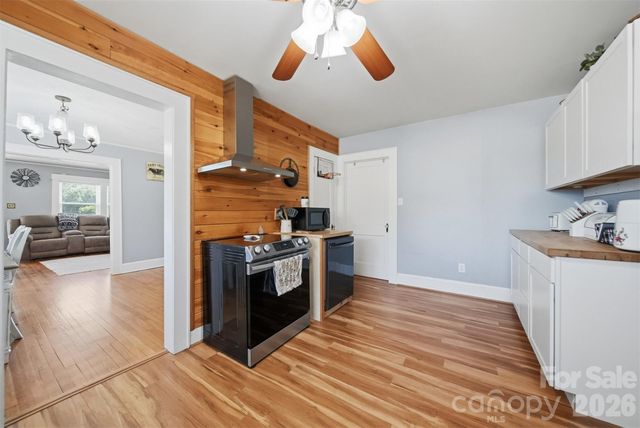 4039 Hartland Road, Lenoir, NC 28645