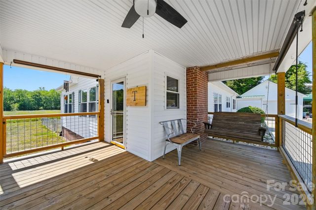 4039 Hartland Road, Lenoir, NC 28645