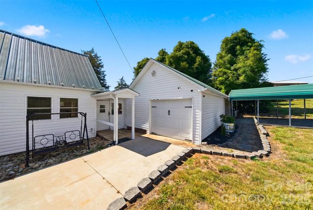4039 Hartland Road, Lenoir, NC 28645