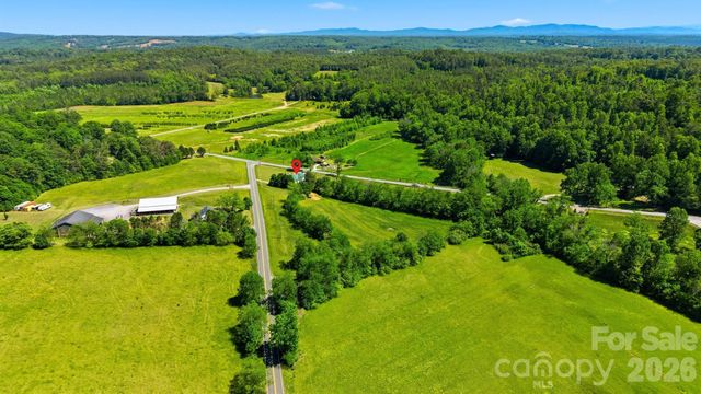 4039 Hartland Road, Lenoir, NC 28645