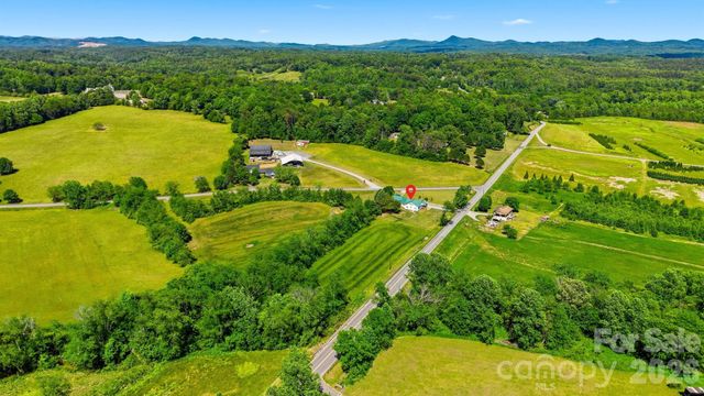 4039 Hartland Road, Lenoir, NC 28645