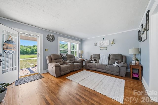 4039 Hartland Road, Lenoir, NC 28645