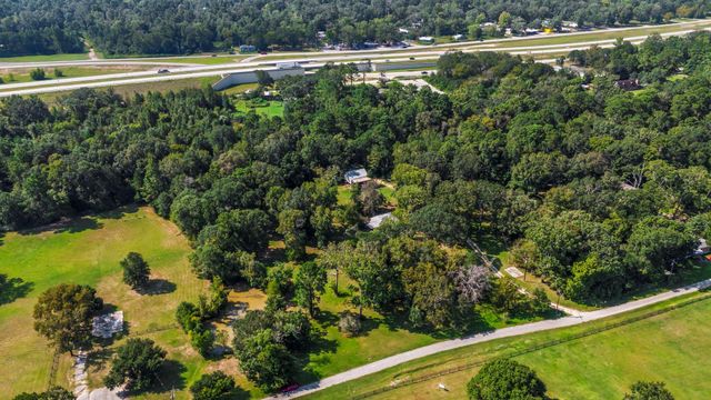 28140 Seven Sisters Road, New Caney, TX 77357