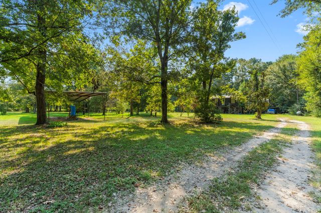 28140 Seven Sisters Road, New Caney, TX 77357