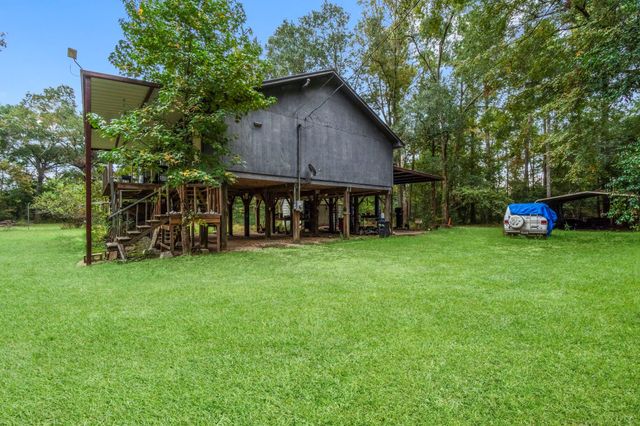 28140 Seven Sisters Road, New Caney, TX 77357