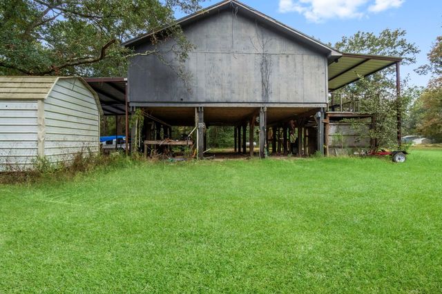 28140 Seven Sisters Road, New Caney, TX 77357