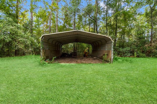 28140 Seven Sisters Road, New Caney, TX 77357