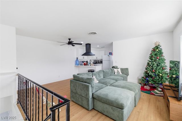 1521 Elizabeth Avenue 4, Las Vegas, NV 89119