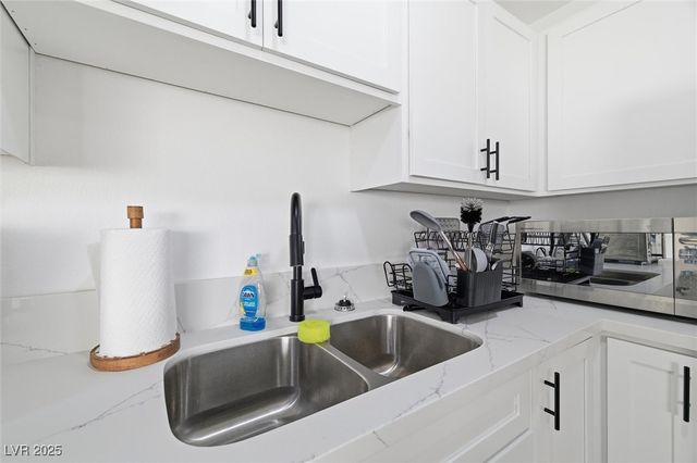 1521 Elizabeth Avenue 4, Las Vegas, NV 89119