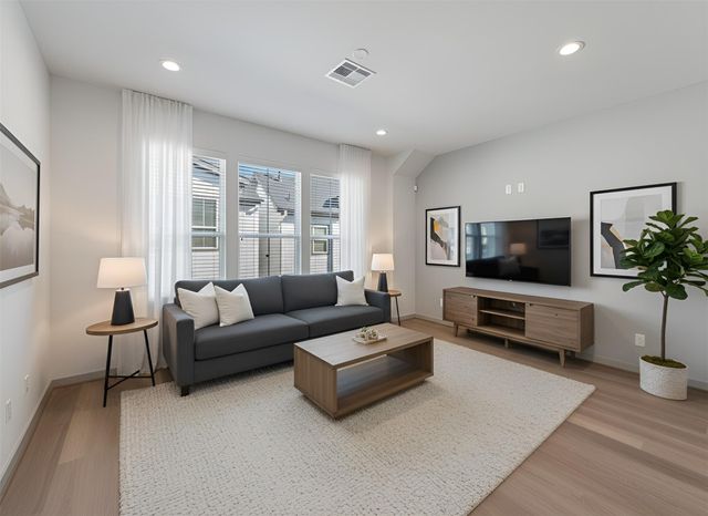 13 Fulton Row Lane, Houston, TX 77076