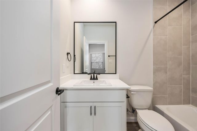 13 Fulton Row Lane, Houston, TX 77076