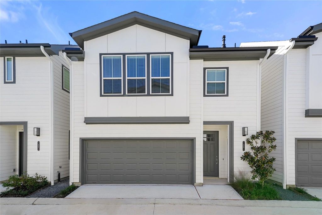 13 Fulton Row Lane, Houston, TX 77076