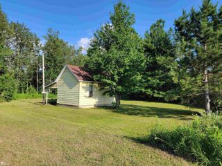 5125 Cook Road, West Branch, MI 48661