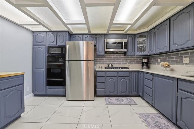 18927 Claycrest, Canyon Country, CA 91351