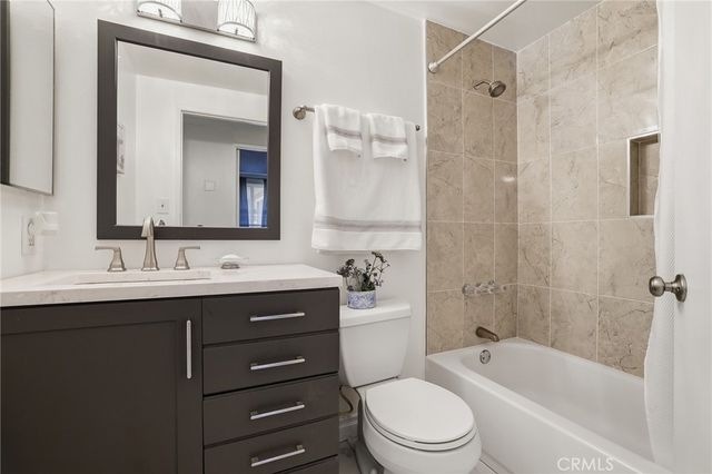 18927 Claycrest, Canyon Country, CA 91351