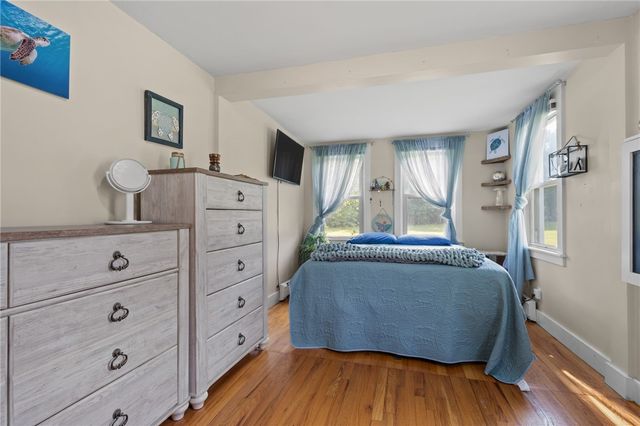227 Angell Road, Lincoln, RI 02865