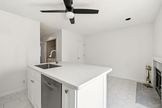217 Walton Ferry Rd Apt 108, Hendersonville, TN 37075