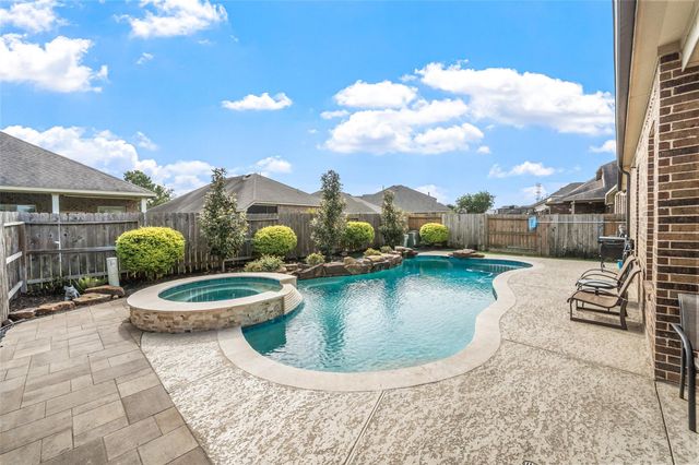 9534 Knox Prairie Court, Cypress, TX 77433