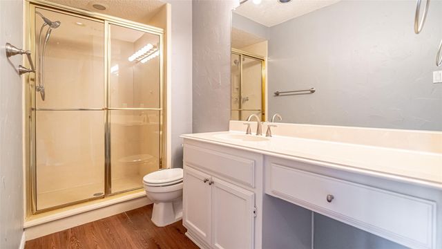 18944 Ravenglen Court, Dallas, TX 75287