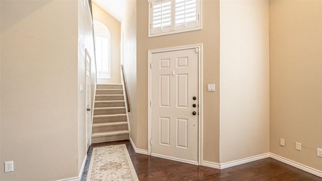 18944 Ravenglen Court, Dallas, TX 75287