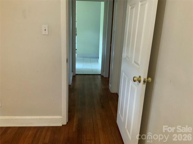 37 HARTSHORN Drive, Candler, NC 28715