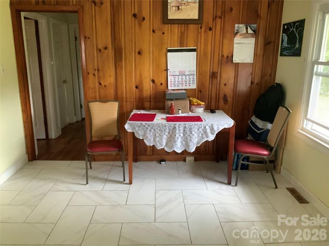 37 HARTSHORN Drive, Candler, NC 28715