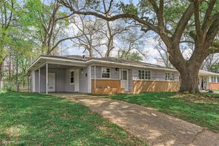 2603 W Cavett Drive, Shreveport, LA 71104