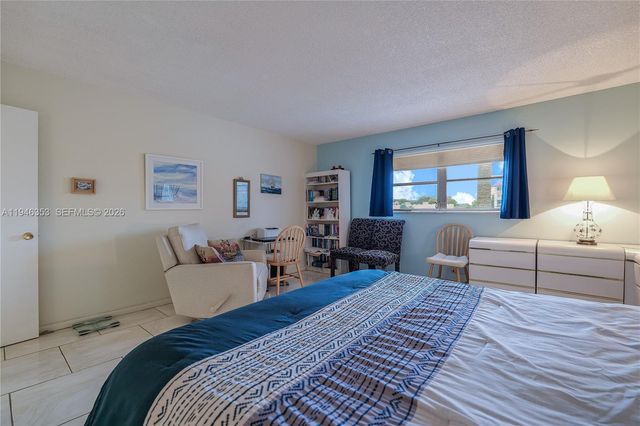 4751 NW 21st St 211, Lauderhill, FL 33313