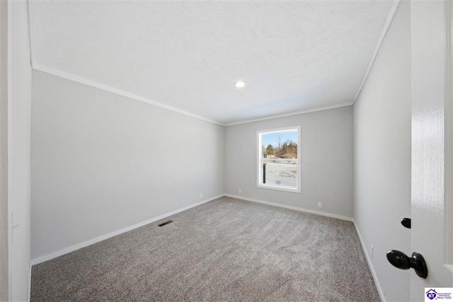 4444 Woodland Road, Vine Grove, KY 40175