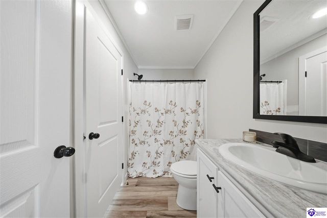 4444 Woodland Road, Vine Grove, KY 40175