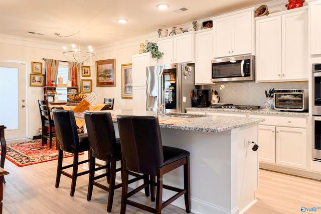 7588 Addison Drive, Huntsville, AL 35806