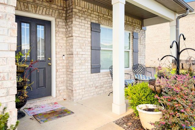 7588 Addison Drive, Huntsville, AL 35806