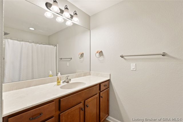 1604 Regans Way, Jeffersonville, IN 47130