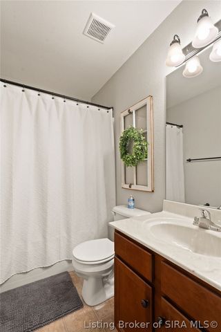 1604 Regans Way, Jeffersonville, IN 47130