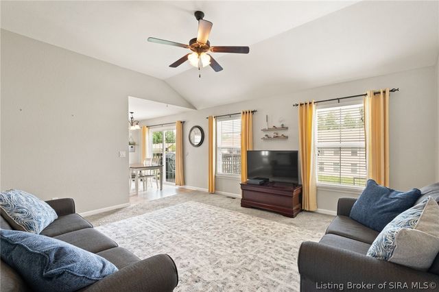 1604 Regans Way, Jeffersonville, IN 47130