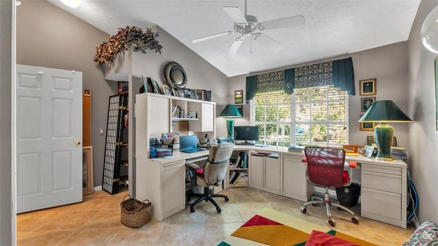 2711 S FAIRWAY DRIVE, Plant City, FL 33566