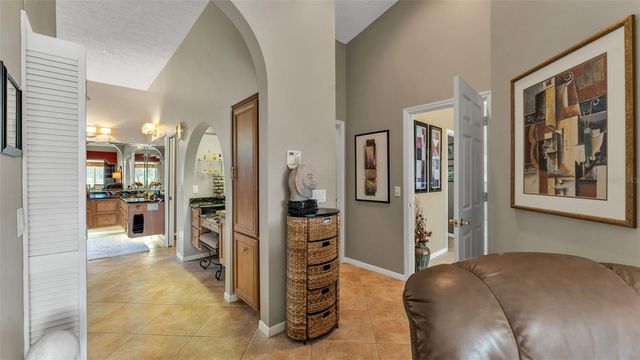 2711 S FAIRWAY DRIVE, Plant City, FL 33566