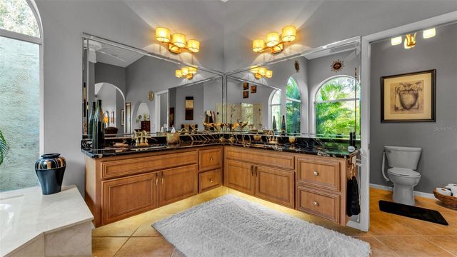 2711 S FAIRWAY DRIVE, Plant City, FL 33566