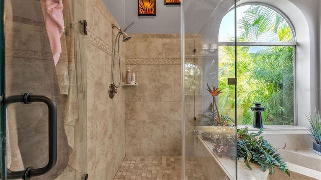 2711 S FAIRWAY DRIVE, Plant City, FL 33566