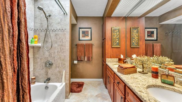 2711 S FAIRWAY DRIVE, Plant City, FL 33566